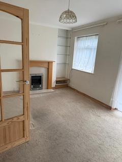 2 bedroom flat to rent, Conegar Court, Slough, SL1 3SH