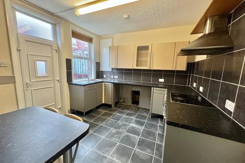 2 bedroom terraced house for sale, Lawrence Road, Huddersfield