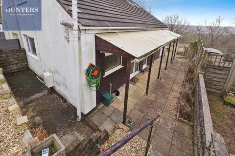 undefined, Chapel Street, Llanharren