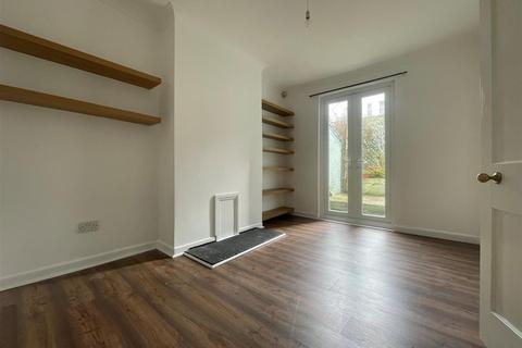 2 bedroom terraced house to rent, Sydenham Road, Knowle, Bristol