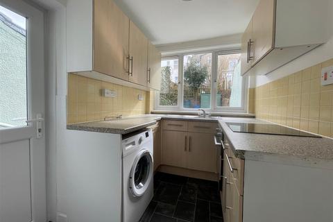 2 bedroom terraced house to rent, Sydenham Road, Knowle, Bristol