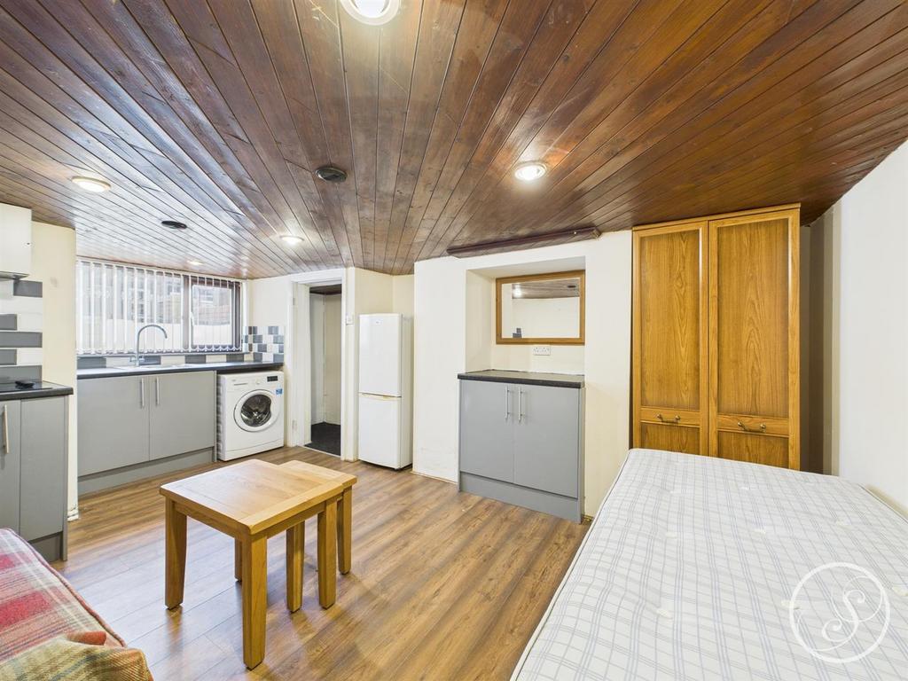 Utility/basement