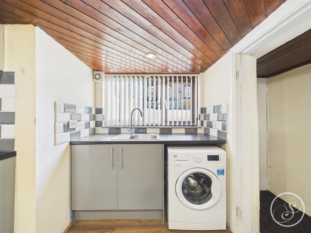 Utility/basement