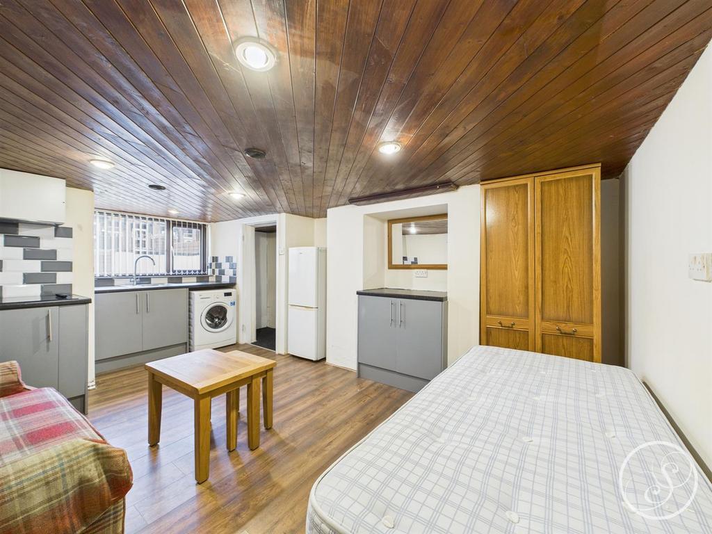 Utility/basement