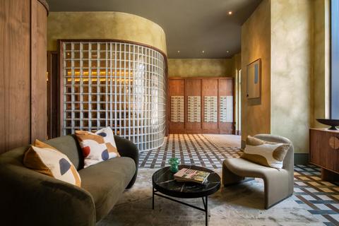 Enclave, Birmingham City, B5