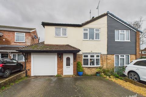 4 bedroom semi-detached house for sale, Turville Road, Aylesbury