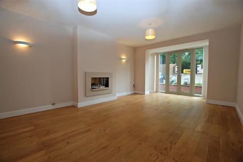 5 bedroom semi-detached house to rent, Leckhampton Road, Leckhampton
