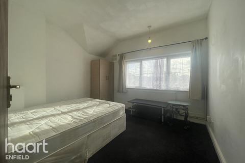 undefined, Stoneleigh Avenue, ENFIELD