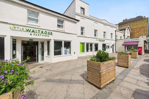 2 bedroom apartment to rent, High Street, Hampton Hill