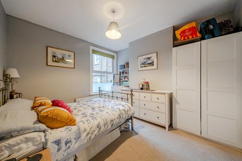 2 bedroom maisonette for sale, Bickley Street, Tooting, London, SW17