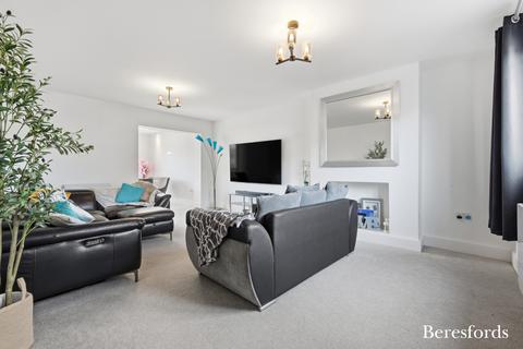 4 bedroom semi-detached house for sale, Whittington Road, Hutton, CM13