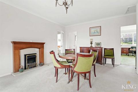 undefined, Brook End Drive, Henley-In-Arden