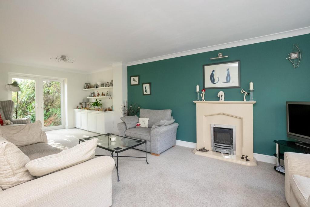 1 Arbour Close-4.jpg