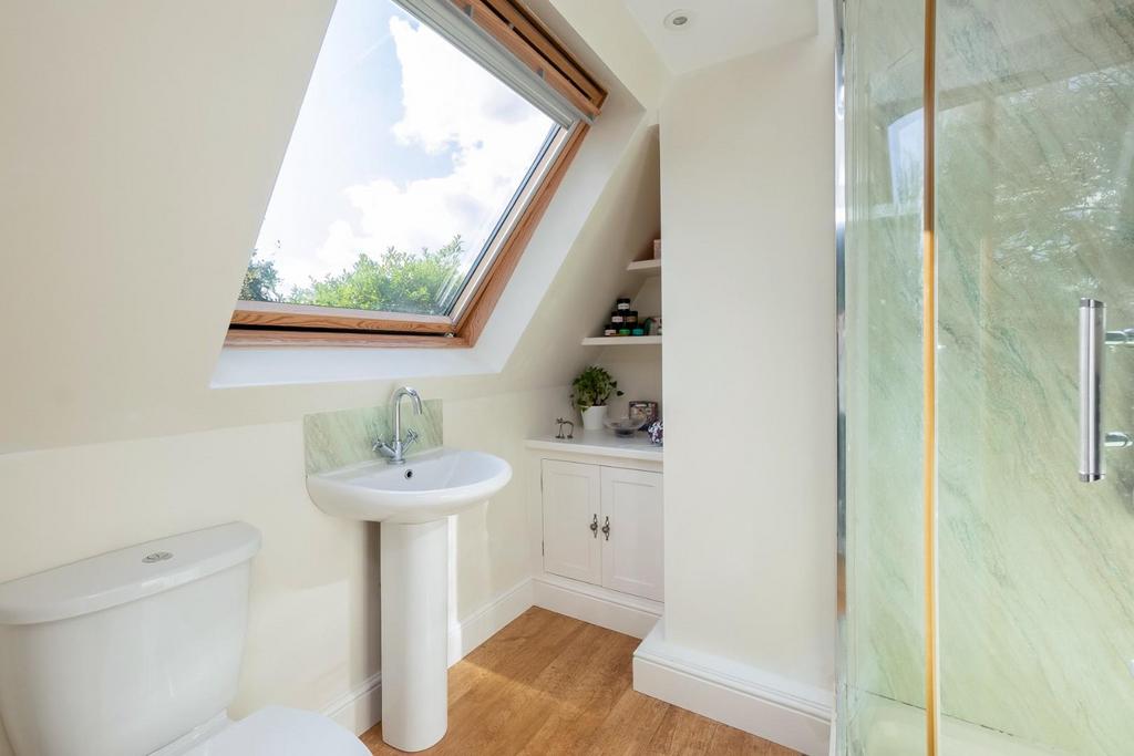 1 Arbour Close-17.jpg