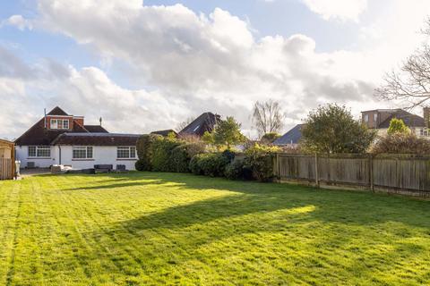 3 bedroom detached bungalow for sale, Hadlow Road, Tonbridge, TN10