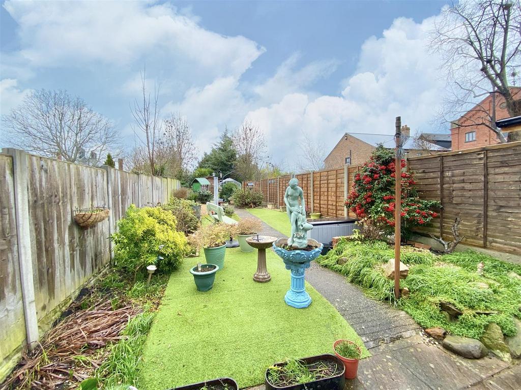 Garden 1.jpg