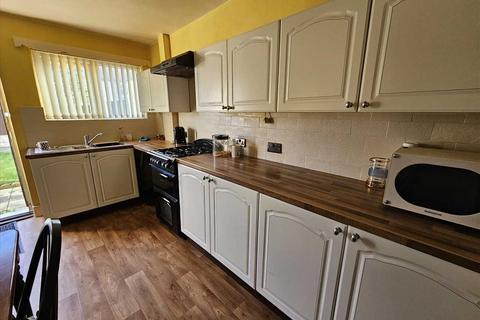 3 bedroom terraced house for sale, Bramley Way, Kirkby