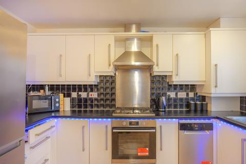 2 bedroom flat for sale, Waterloo Road, Manchester M8