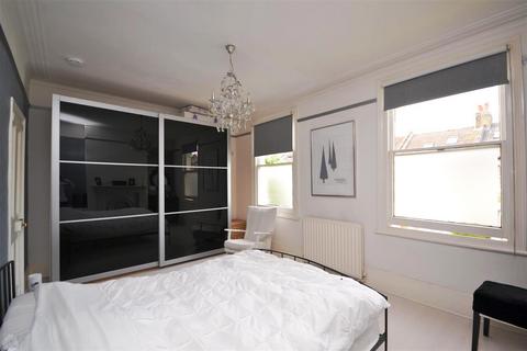 undefined, Lincoln Road, East Finchley, London, N2