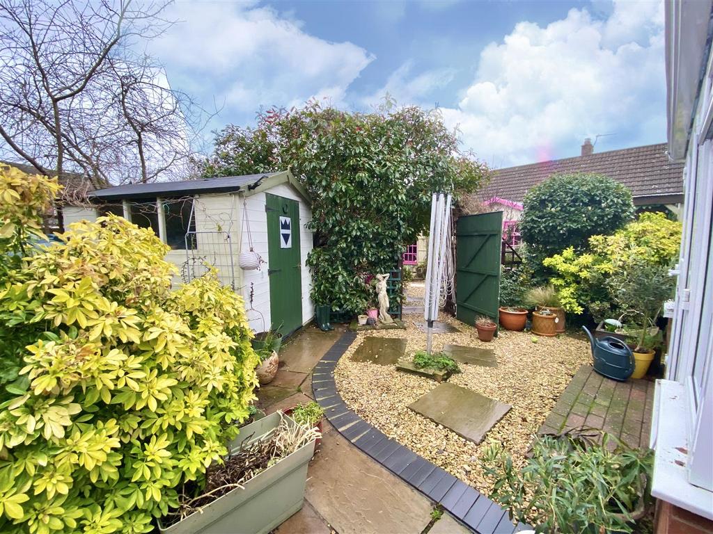 Garden 1.jpg