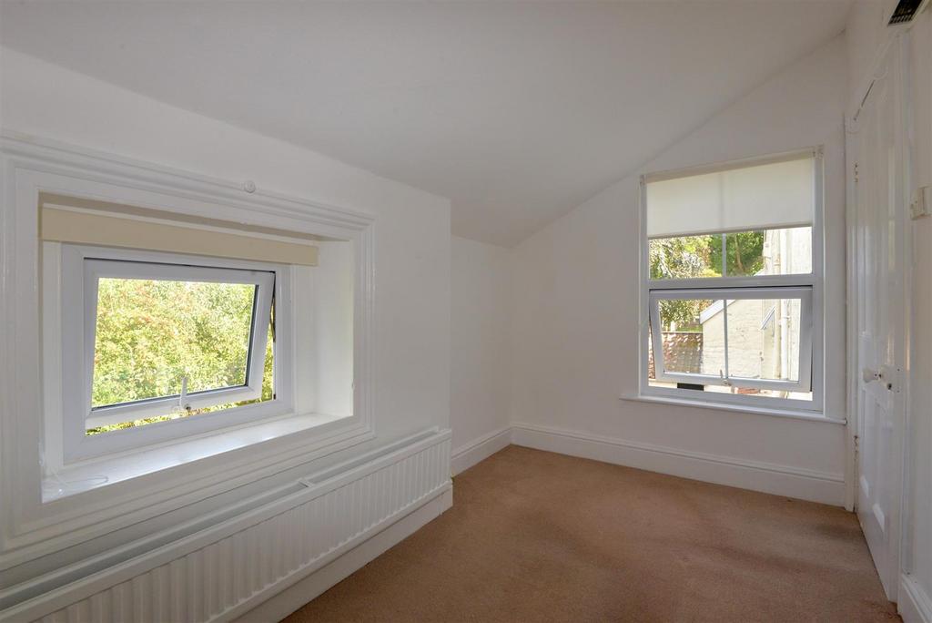 Bedroom2 2.jpg
