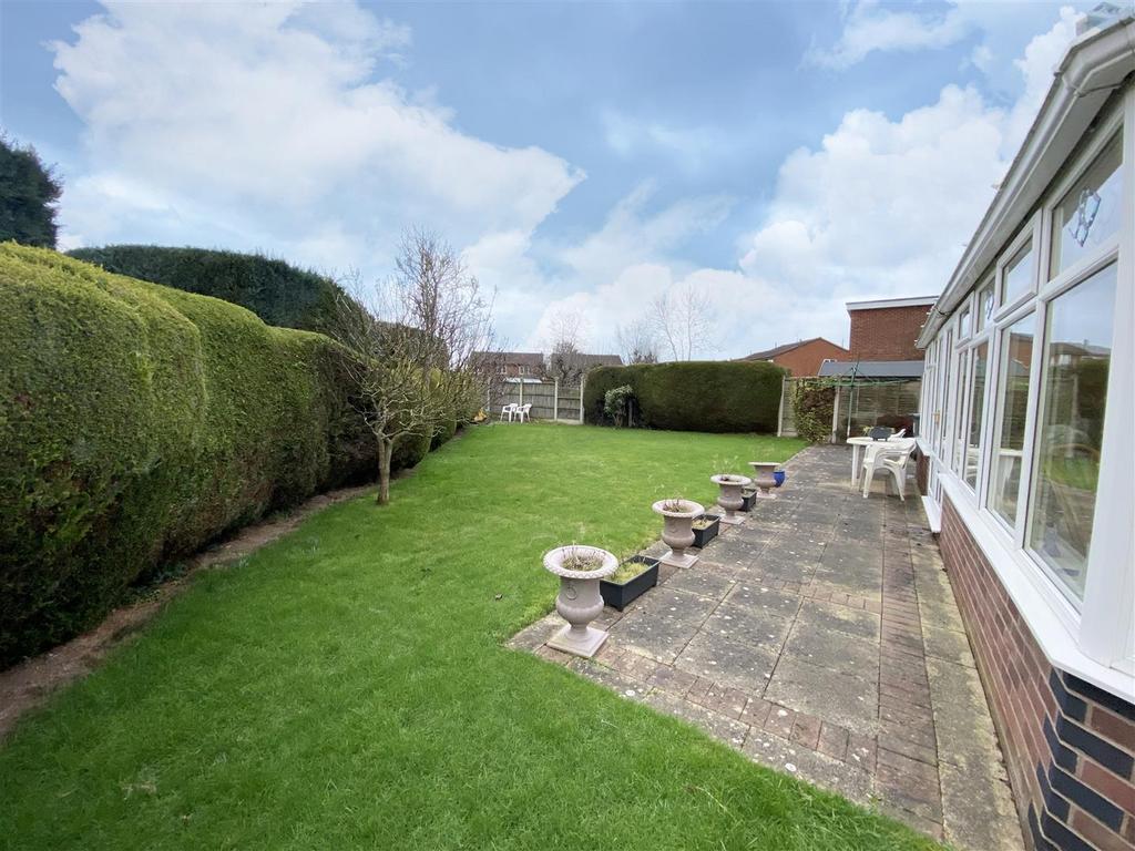 Garden 2.jpg