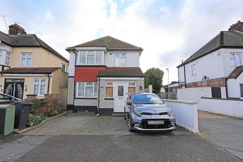 undefined, High Road, Chadwell Heath, Romford, RM6