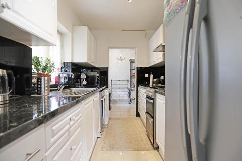 undefined, High Road, Chadwell Heath, Romford, RM6