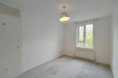 2 bedroom apartment to rent, Clephane Road, London N1