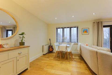 2 bedroom apartment for sale, Victoria Court, West Moor, NE12