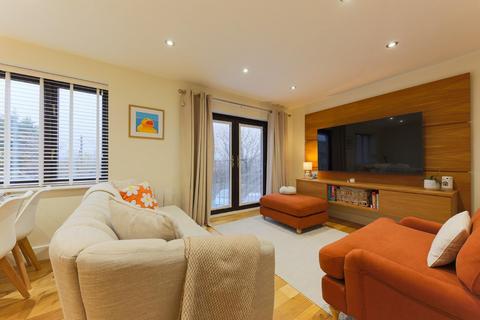 2 bedroom apartment for sale, Victoria Court, West Moor, NE12