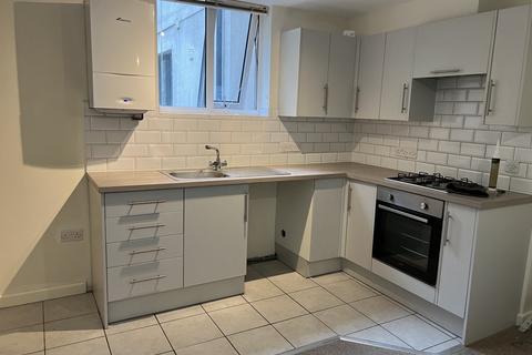 1 bedroom flat to rent, Branksome Wood Road, Bournemouth