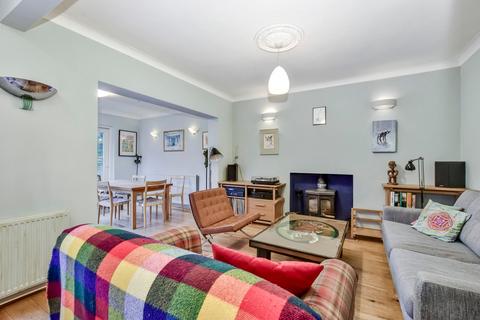 4 bedroom detached house for sale, Coniston Road, Kings Langley, WD4
