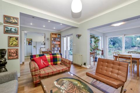 4 bedroom detached house for sale, Coniston Road, Kings Langley, WD4