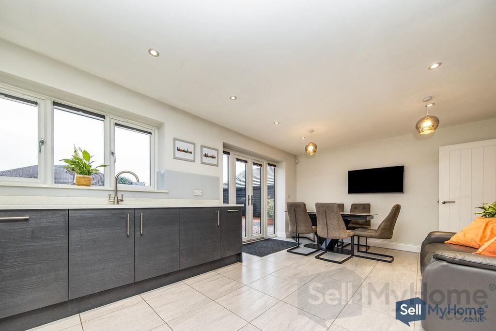 Kitchen / Diner