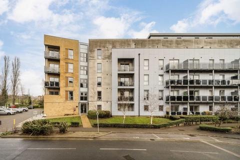 1 bedroom flat for sale, St. Georges Grove, London SW17