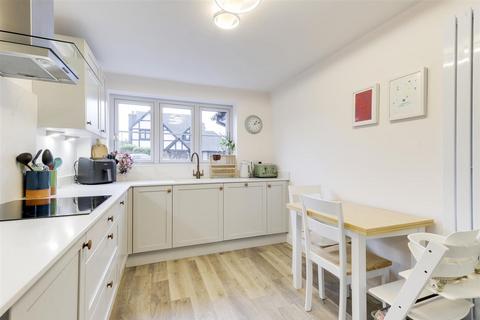 undefined, Martindale Close, Nottingham NG2