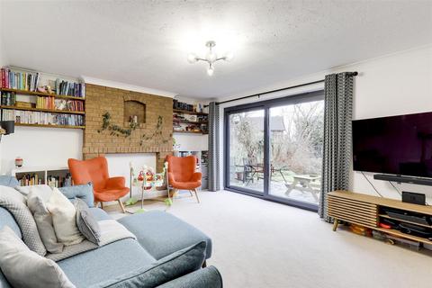 undefined, Martindale Close, Nottingham NG2