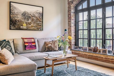 1 bedroom flat for sale, Maltings Place, Tower Bridge Road, SE1