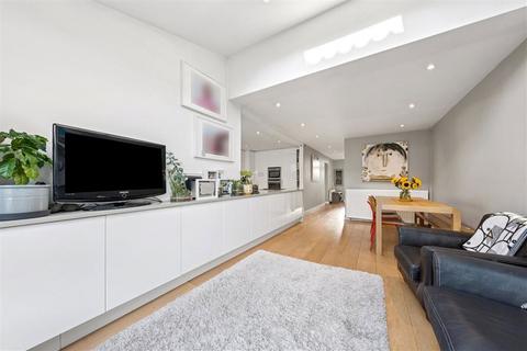 4 bedroom terraced house for sale, Cleveland Gardens, London SW13
