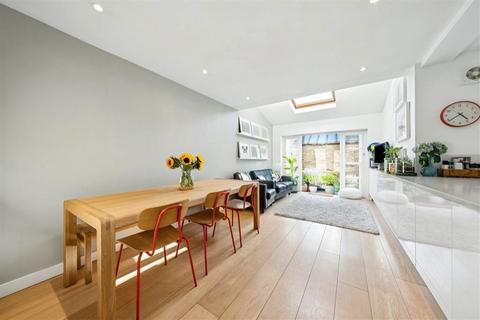 4 bedroom terraced house for sale, Cleveland Gardens, London SW13