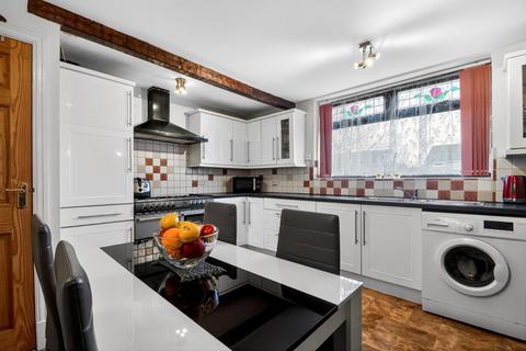 3 bedroom semi-detached house for sale, Carmires Avenue, Knaresborough