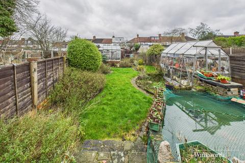 3 bedroom semi-detached house for sale, Reeves Avenue, London NW9