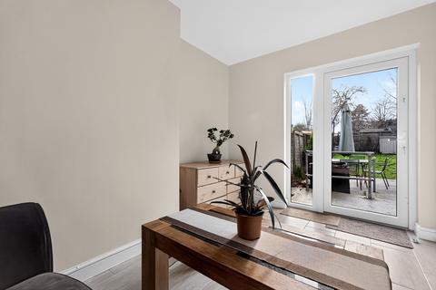 undefined, Ling Road, Erith, DA8