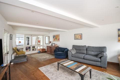 4 bedroom detached house for sale, Newling Way, Worthing, West Sussex. BN13 3DG
