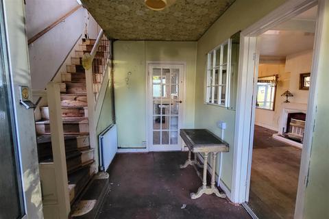 3 bedroom semi-detached house for sale, Gloucester Gardens, Cockfosters, EN4