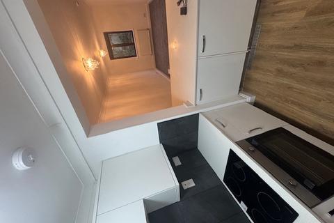 undefined, , Luton, Bedfordshire, LU1
