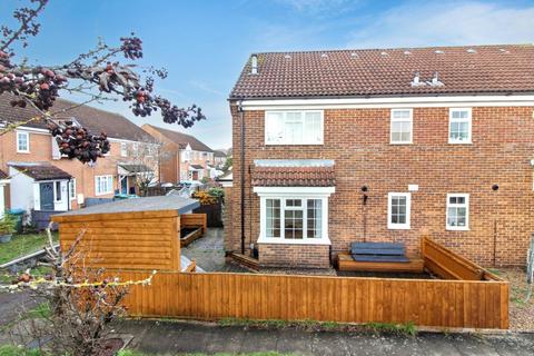 Thomson Walk, Aylesbury