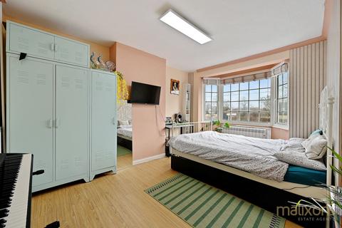 3 bedroom maisonette for sale, Rialto Road, Mitcham CR4