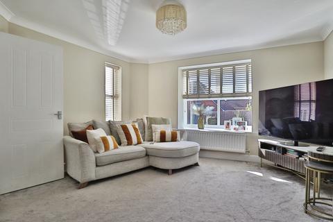 3 bedroom detached house for sale, Boundary Close, Leeds, LS15